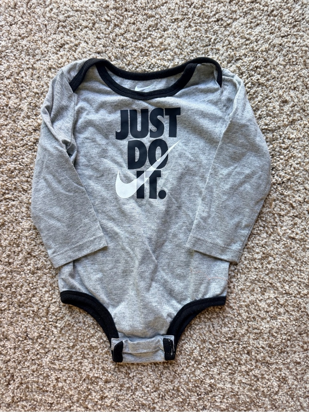 Nike Gray 'Just Do It.' Long-Sleeve Baby Bodysuit with Black Trim